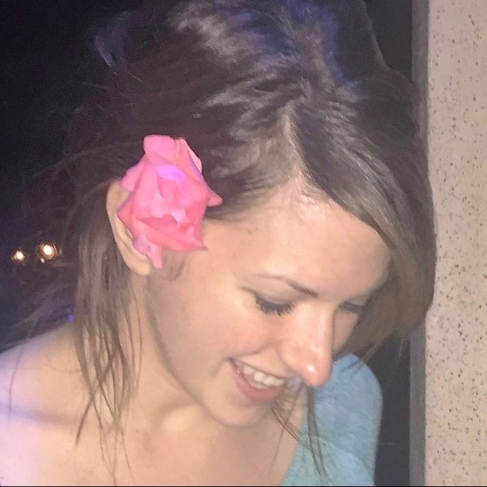 Meet your Posher, Liv